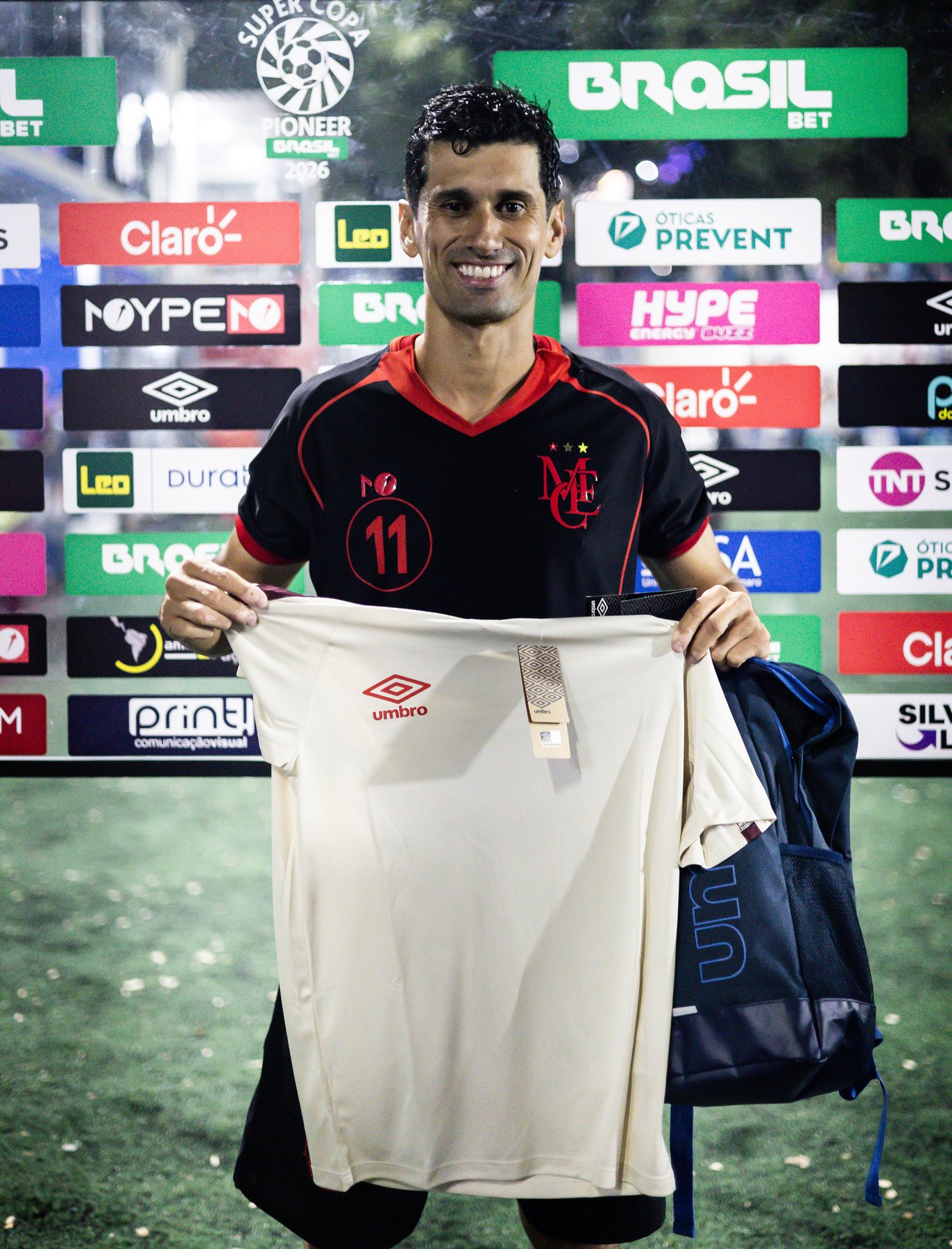 Registro fotográfico real da Super Copa Pioneer 2026 com a marca HYPE visível — Experiência HYPE.